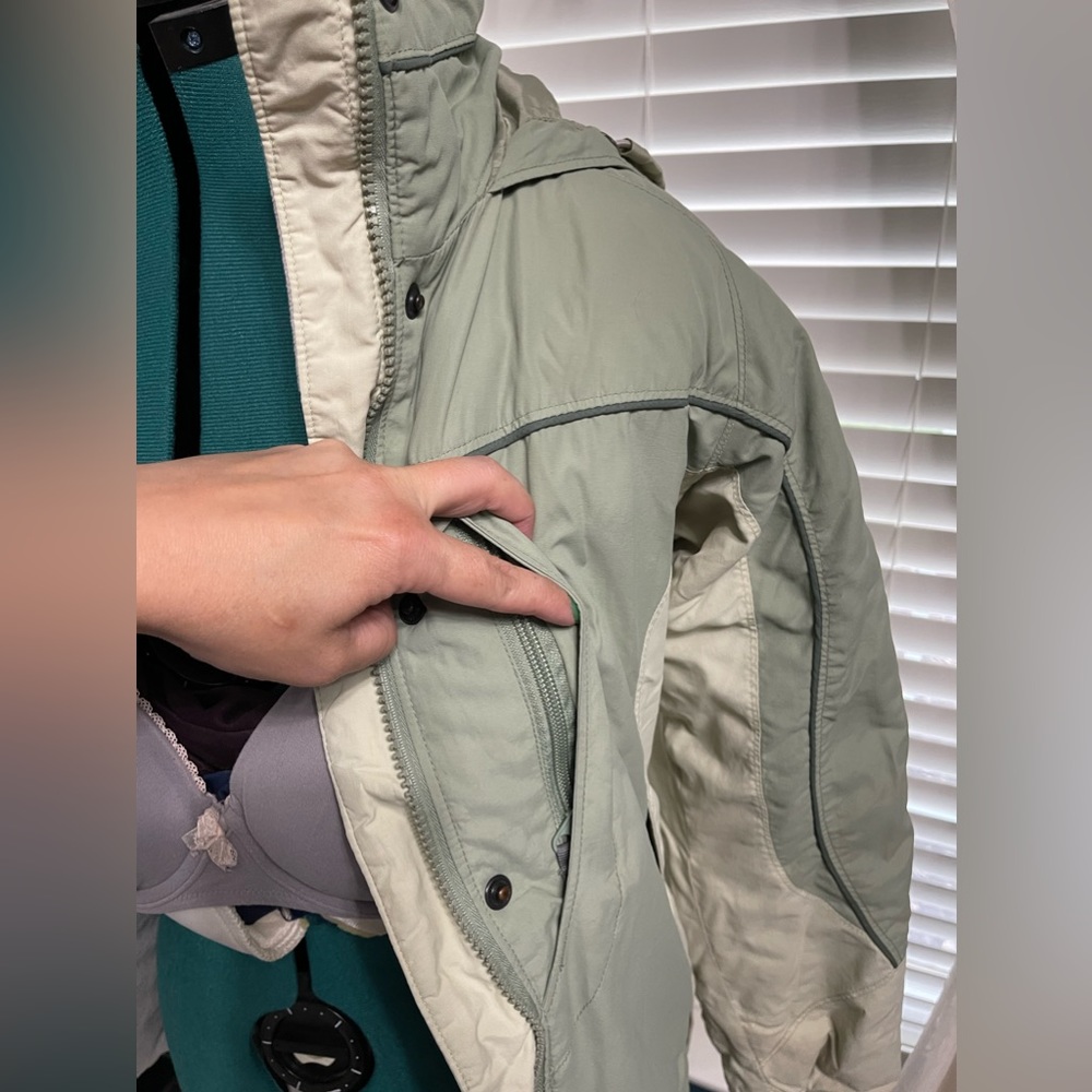 Columbia Jacket - Picture 4 of 8